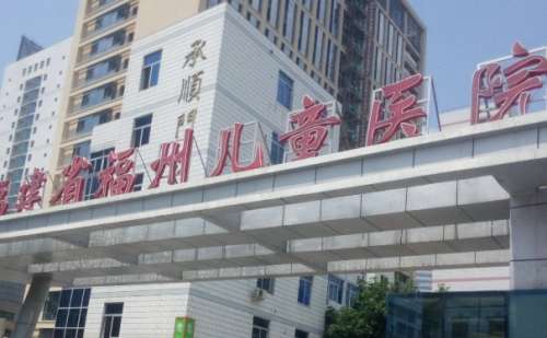 福建省福州儿童医院黄英生金属自锁牙套矫正120天案例揭秘(效果怎么样?技术风格)