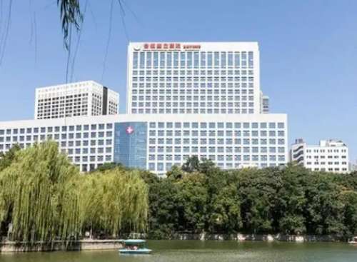 合肥褚燕军双眼皮案例分析