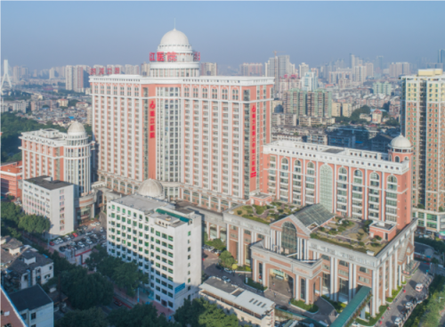 陈伯华隆鼻案例分析