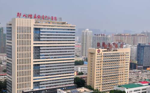 郑州大学附属洛阳中心医院李文丽去眼袋手术术后90天案例&技术怎么样?