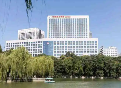 赵李平双眼皮案例分析