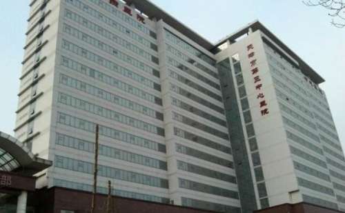 天津市第三中心医院崔文华填充鼻唇沟经验丰富