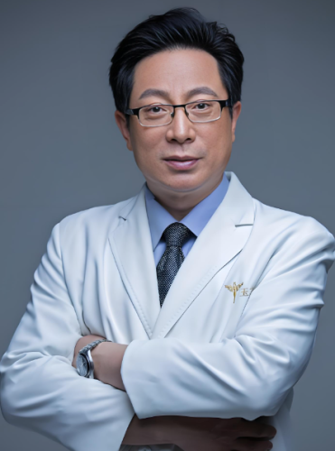 北京隆胸得找王明利好不好？医生介绍及坐诊医院详情！