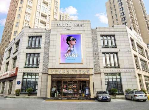 李宇翔医生隆鼻案例，侧脸的线条和轮廓柔和又自然