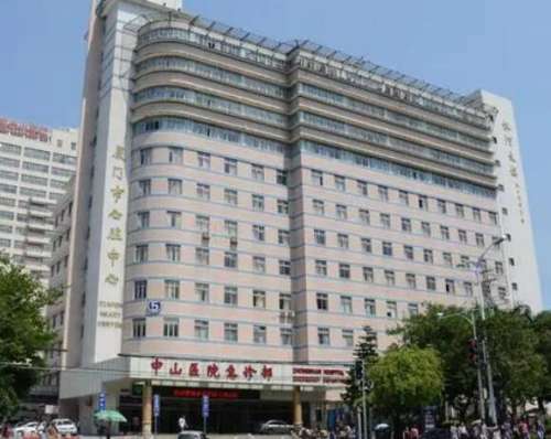 厦门中山医院隆胸多少钱？隆胸技术好不好？收费表发布！