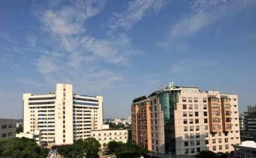 德阳市人民医院去眼袋多少钱？赖晓敏vs雷云谁的技术好？案例奉上