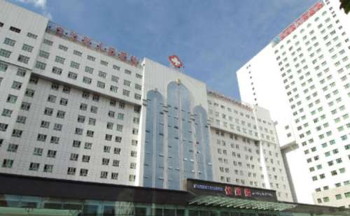新疆维吾尔自治区人民医院郭智龙妊娠纹整形手术技术怎么样?费用1万元到3万元左右&术后半年案例