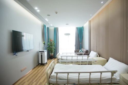 深圳建安医疗美容门诊部切双眼皮费用标准?技术能力_口碑详情