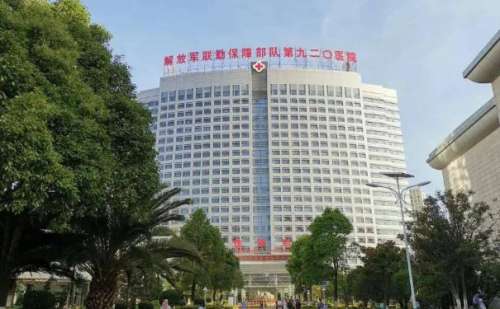 联勤保障部队第九六〇医院于仁义注射玻尿酸丰唇怎么样?价格一览表?案例点评+技术评测