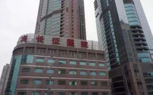 上海长征医院朱鴷隆胸技术怎么样?报价多少