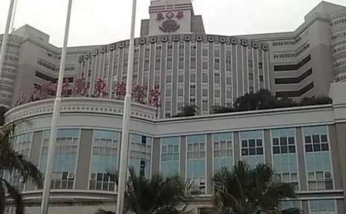 东莞东华医院张一鸣去老年斑经验案例|技术级别怎么样?报价多少