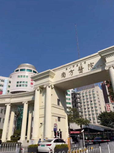 南方医院隆胸价格，术前检查、假体价格到住院护理的完整价格拆解