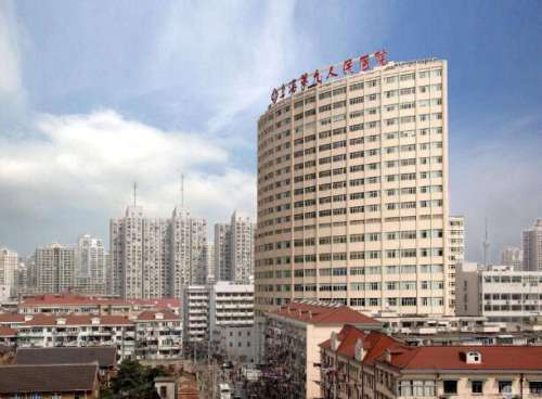 李圣利做的鼻子效果图，真人肋软骨隆鼻案例分析