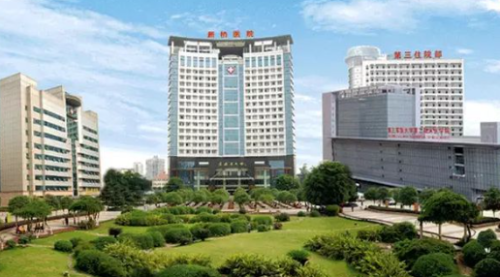 重庆隆胸整形医院排名公布！西南医院、重医附一院、大坪医院等多家医院榜上有名