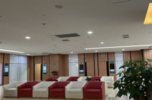 宜昌近视激光手术医院实力排行前五名：市中心医院、市一医院、华厦眼科反馈较稳