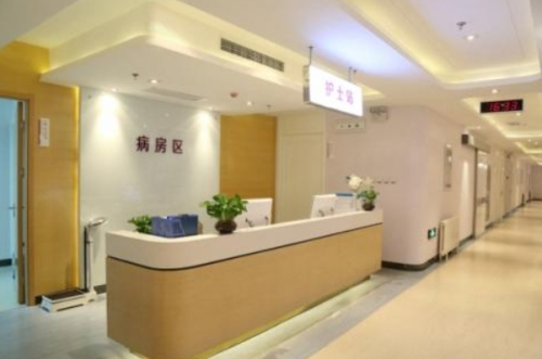 嘉兴胶原蛋白丰太阳穴哪家医院做得好，禾美、曙光整形填充结果协调自然