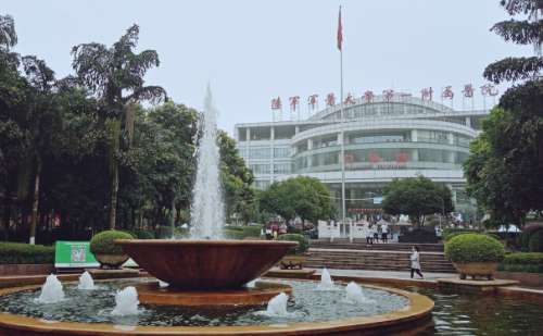 陆军军医大学第一附属医院(重庆西南医院)黄书鹏胶原蛋白注射泪沟变美案例+技术怎么样?